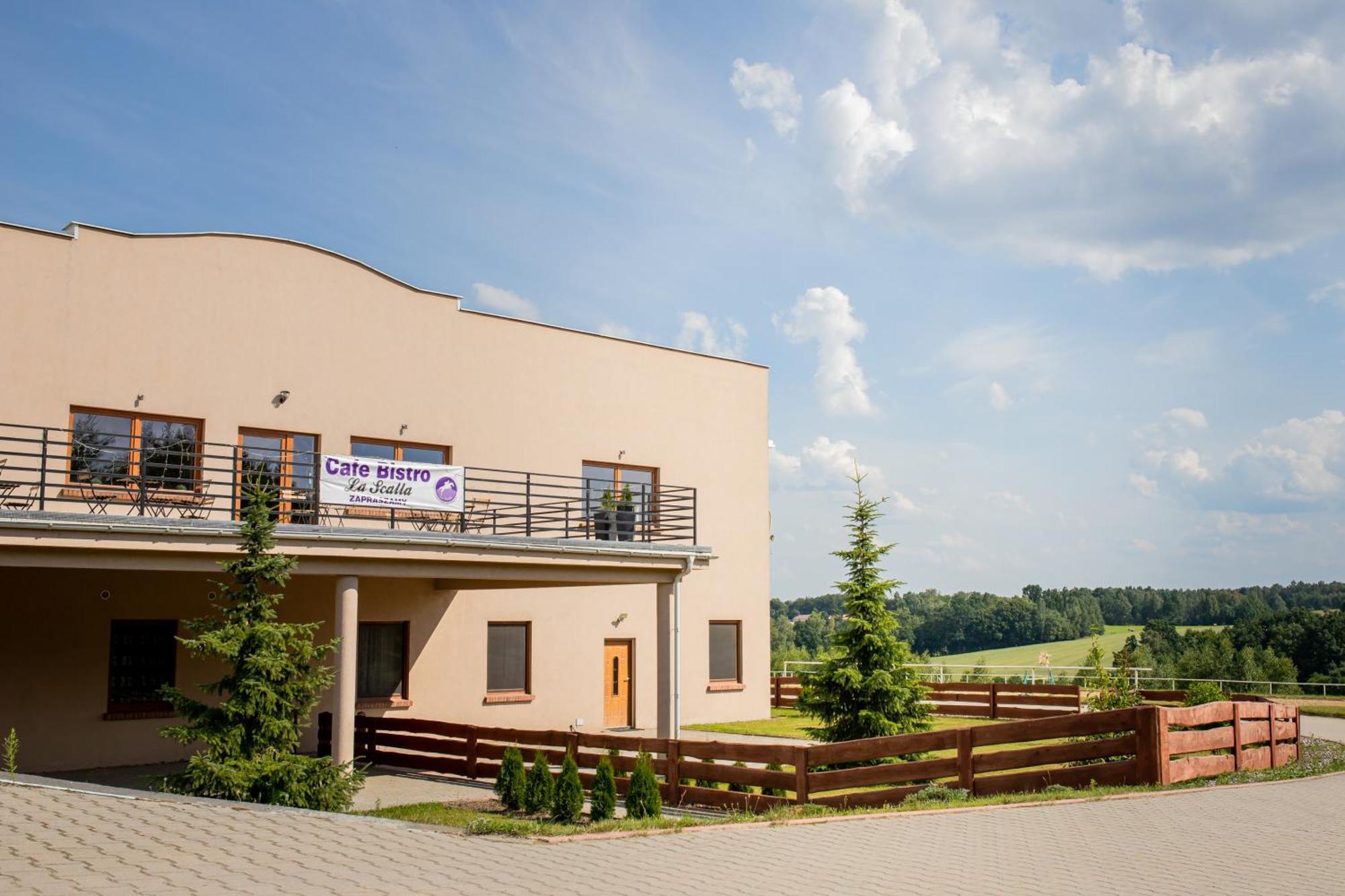 Lascalla Pensjonat Myszewko Екстериор снимка